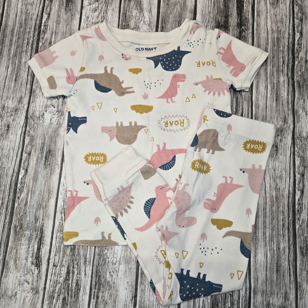 Old navy girls dinosaur pajama set